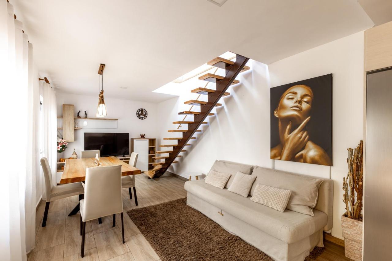Villa Downtown Premium *
